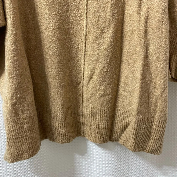 L&G Seamed Poncho Sweater - Picture 5 of 5